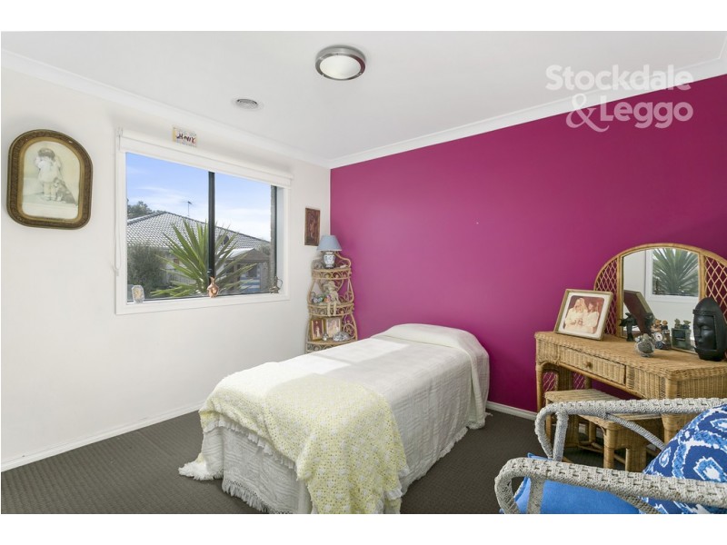 81 Bayview Avenue, Rosebud VIC 3939