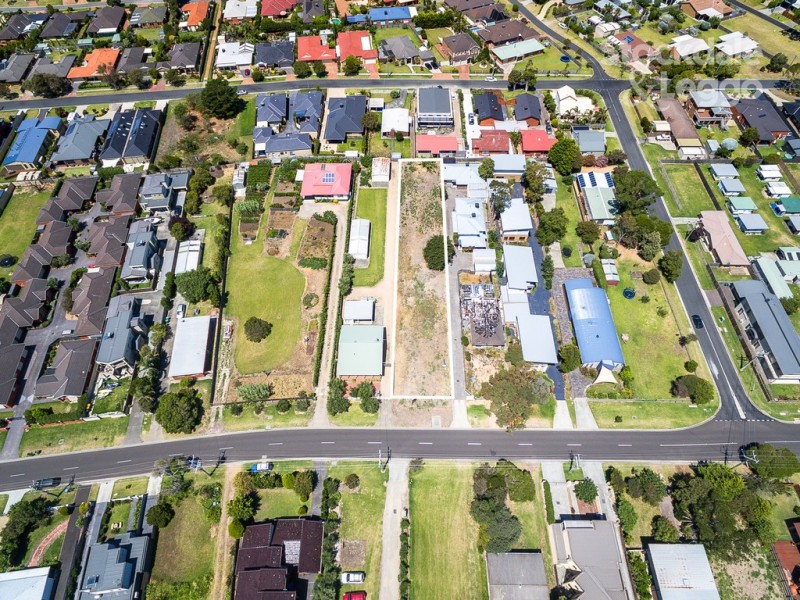 174 Dromana Parade, Safety Beach VIC 3936