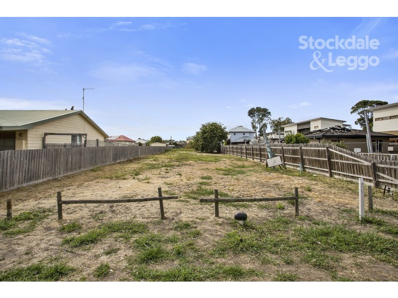 174 Dromana Parade, Safety Beach VIC 3936