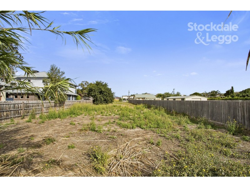 174 Dromana Parade, Safety Beach VIC 3936