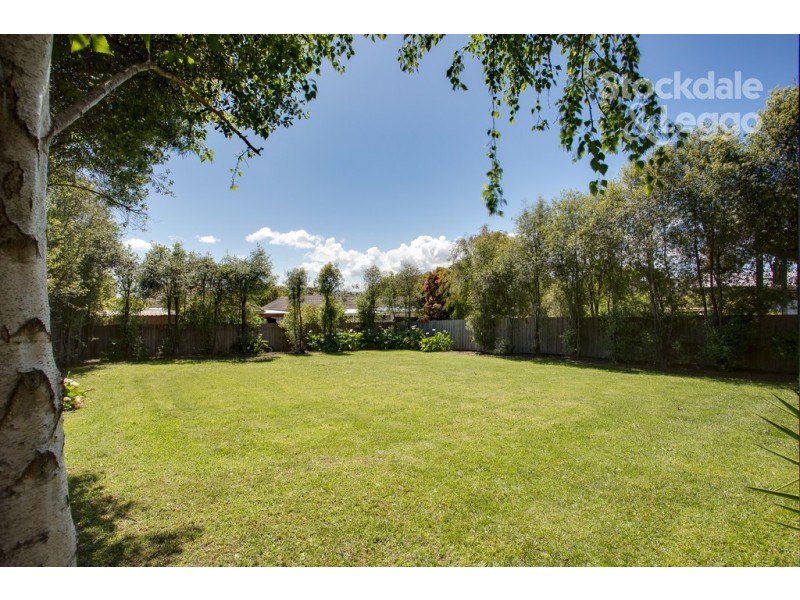 8 You Yangs Avenue, Dromana VIC 3936