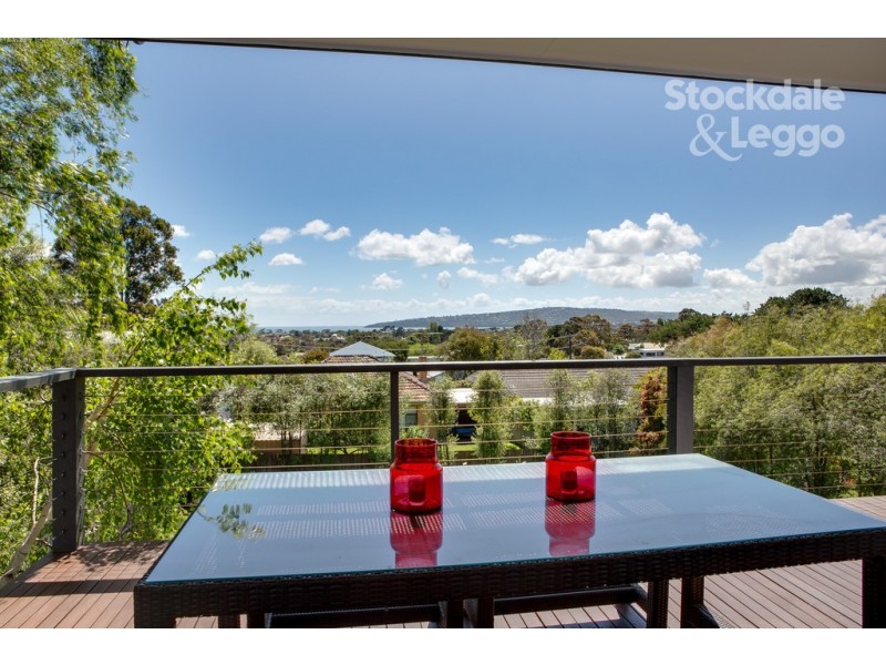 8 You Yangs Avenue, Dromana VIC 3936