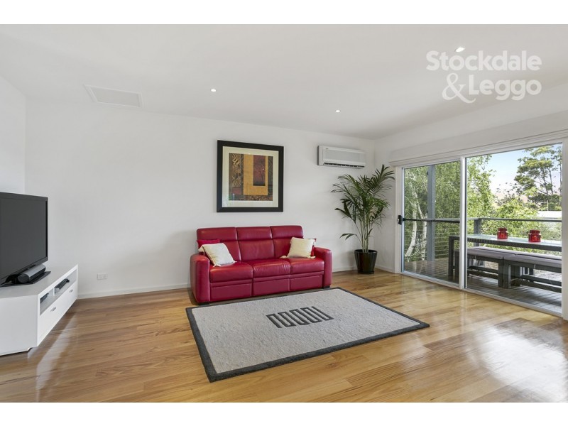 8 You Yangs Avenue, Dromana VIC 3936