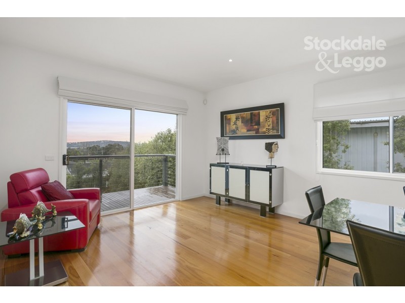 8 You Yangs Avenue, Dromana VIC 3936