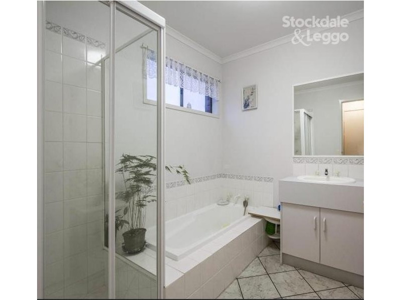49 Victoria Street, Safety Beach VIC 3936