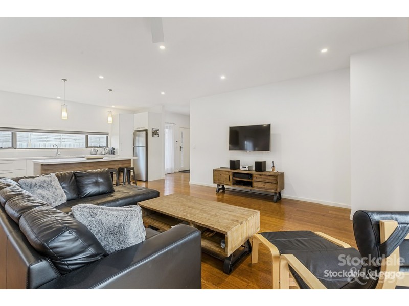 2/21 Staughton Avenue, Capel Sound VIC 3940