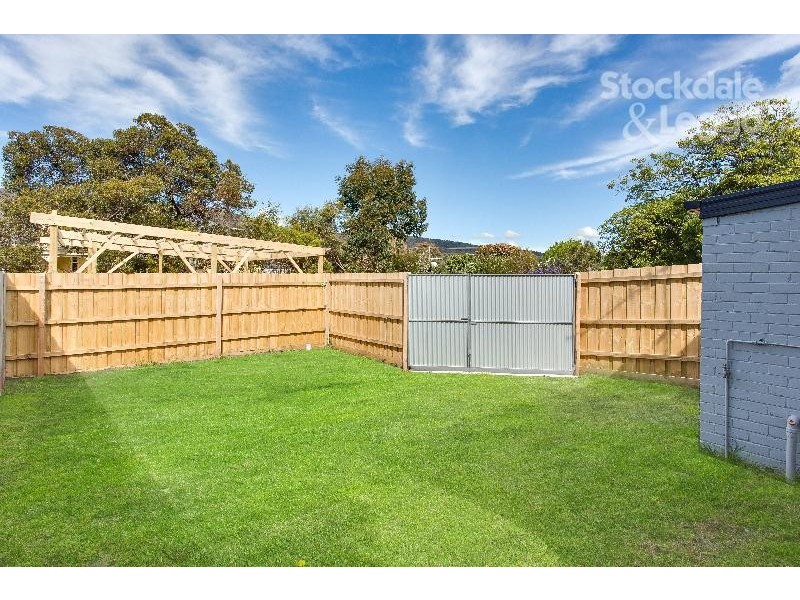 2/21 Wattle Place, Mccrae VIC 3938