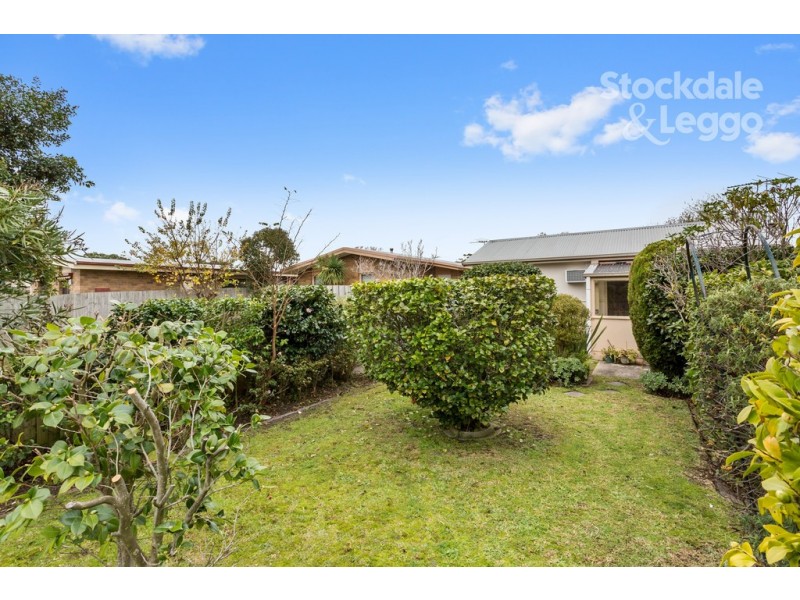 177 Ninth Avenue, Rosebud VIC 3939