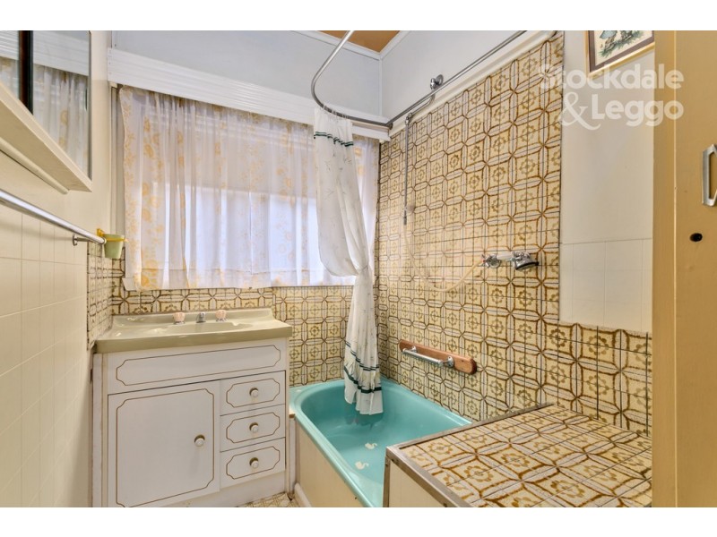 177 Ninth Avenue, Rosebud VIC 3939