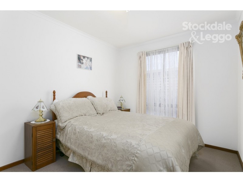 16 Besgrove Street, Rosebud VIC 3939