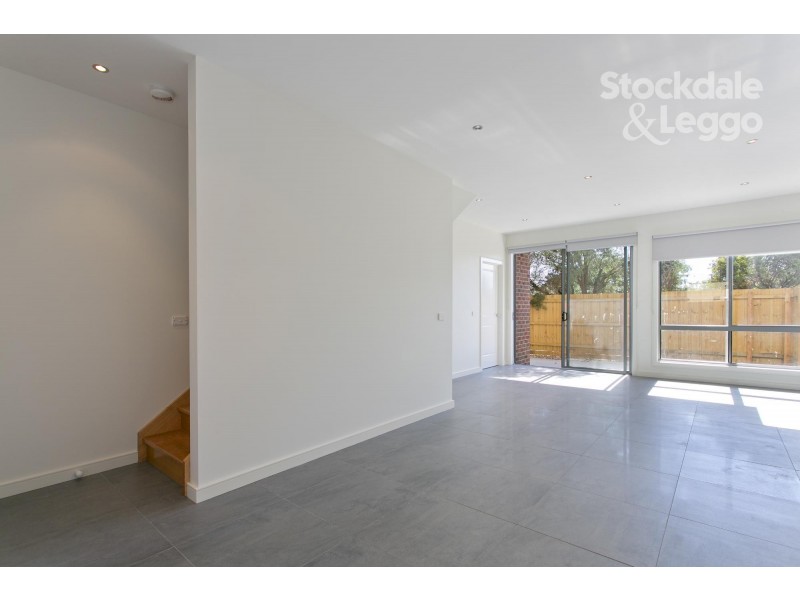 4/4 Harrison Street, Dromana VIC 3936