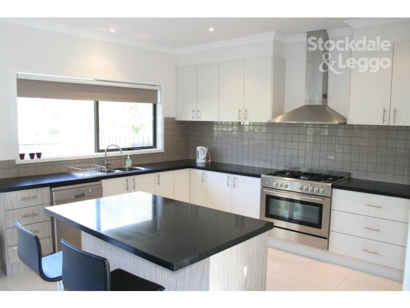 2/195 Eastbourne Road, Rosebud VIC 3939