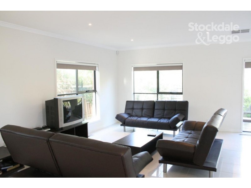 2/195 Eastbourne Road, Rosebud VIC 3939