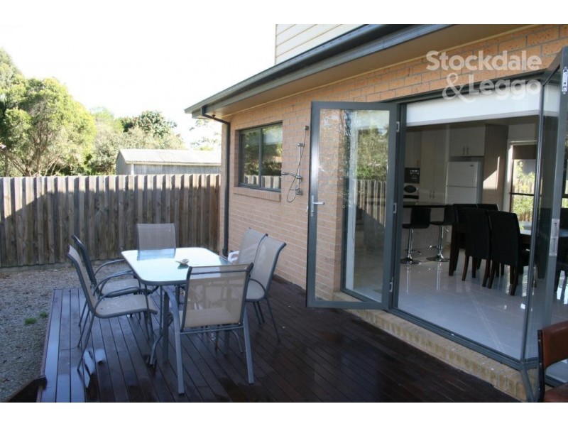 2/195 Eastbourne Road, Rosebud VIC 3939