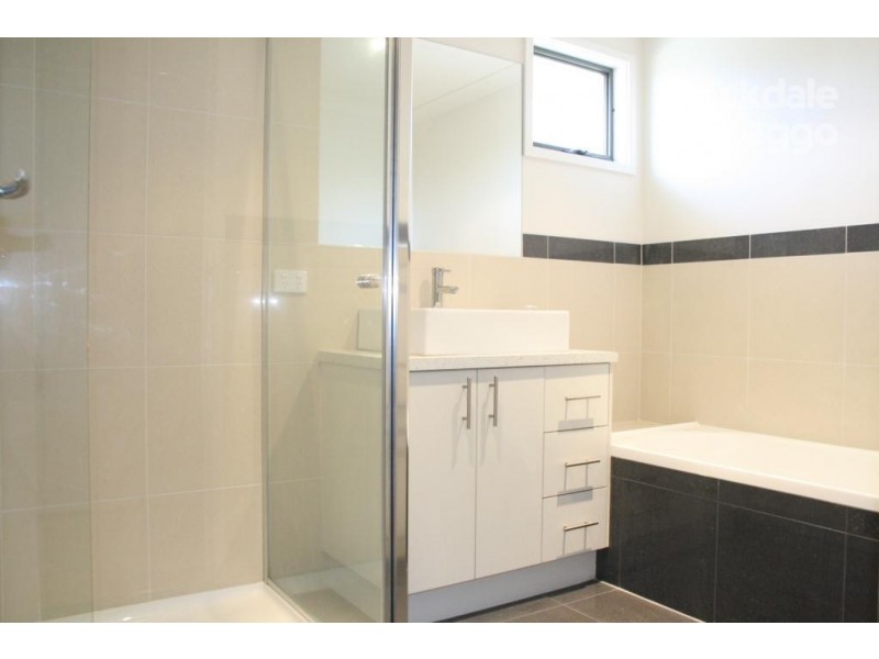 2/195 Eastbourne Road, Rosebud VIC 3939