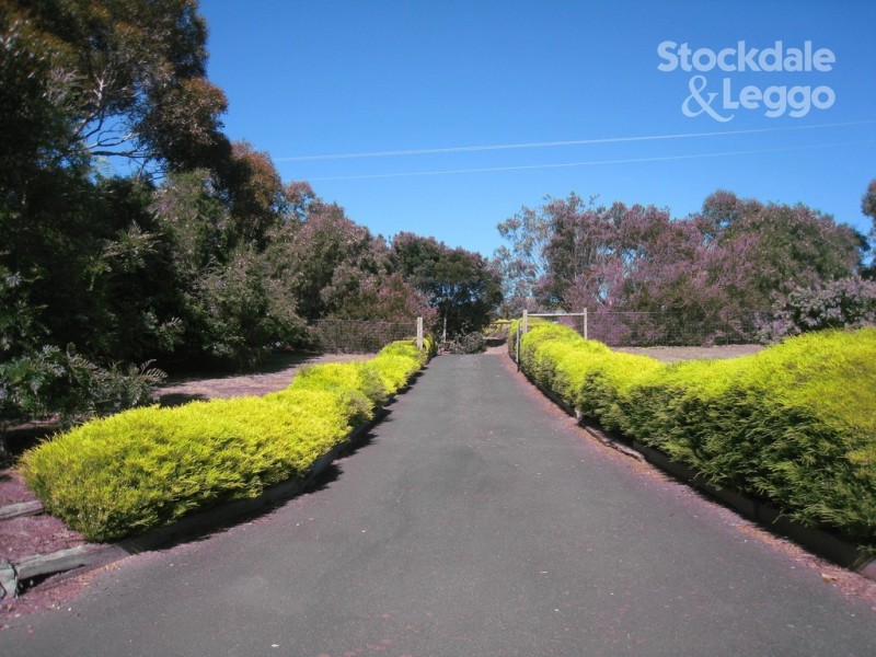 4 Radnor Rise, Somerville VIC 3912