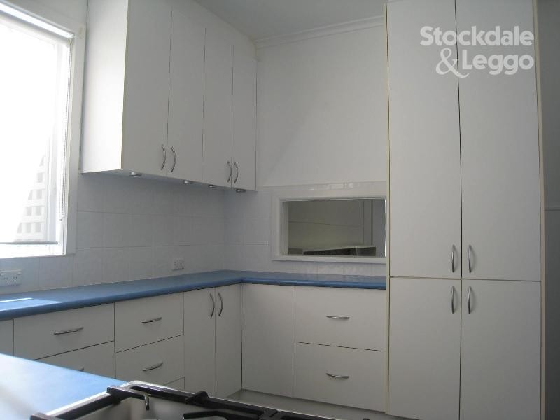 10 Cairns Avenue, Rosebud VIC 3939