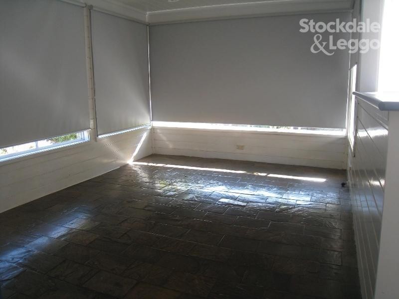 10 Cairns Avenue, Rosebud VIC 3939