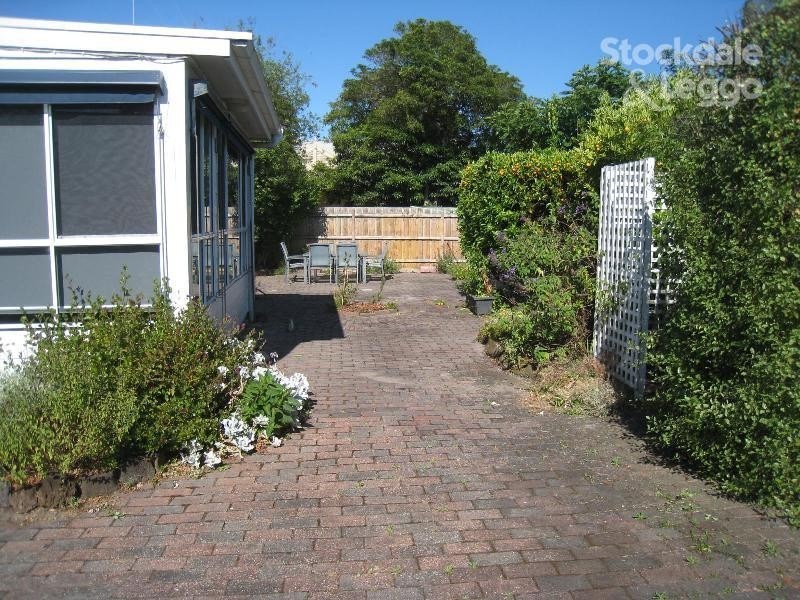 10 Cairns Avenue, Rosebud VIC 3939