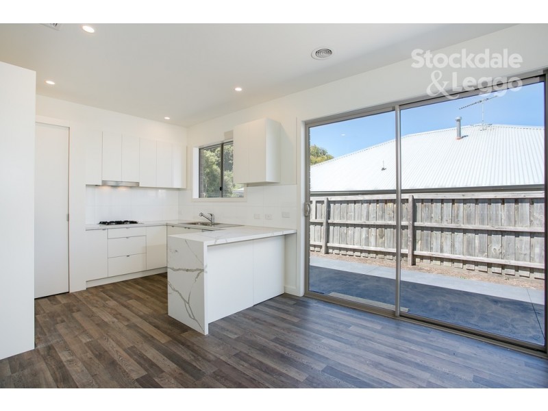 2/13 Windella Avenue, Rosebud VIC 3939