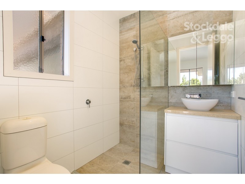 2/13 Windella Avenue, Rosebud VIC 3939