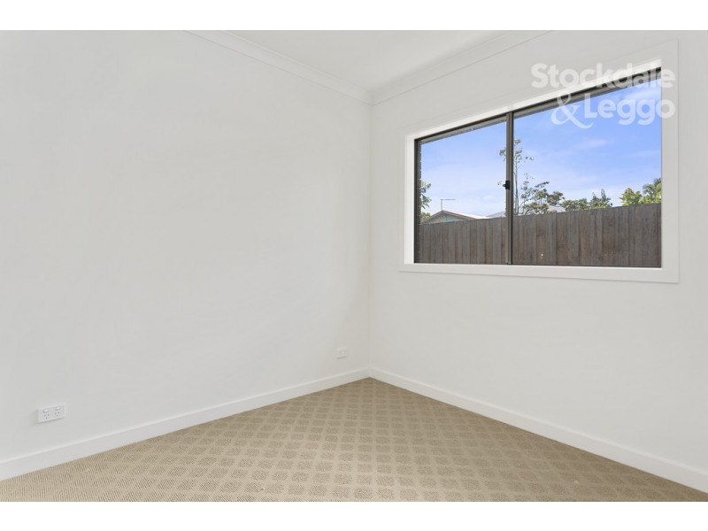 2/13 Windella Avenue, Rosebud VIC 3939