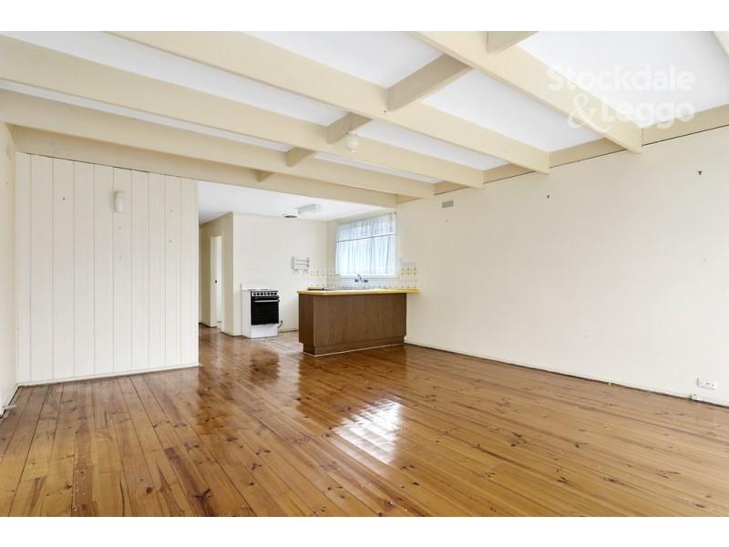 152 Ninth Avenue, Rosebud VIC 3939