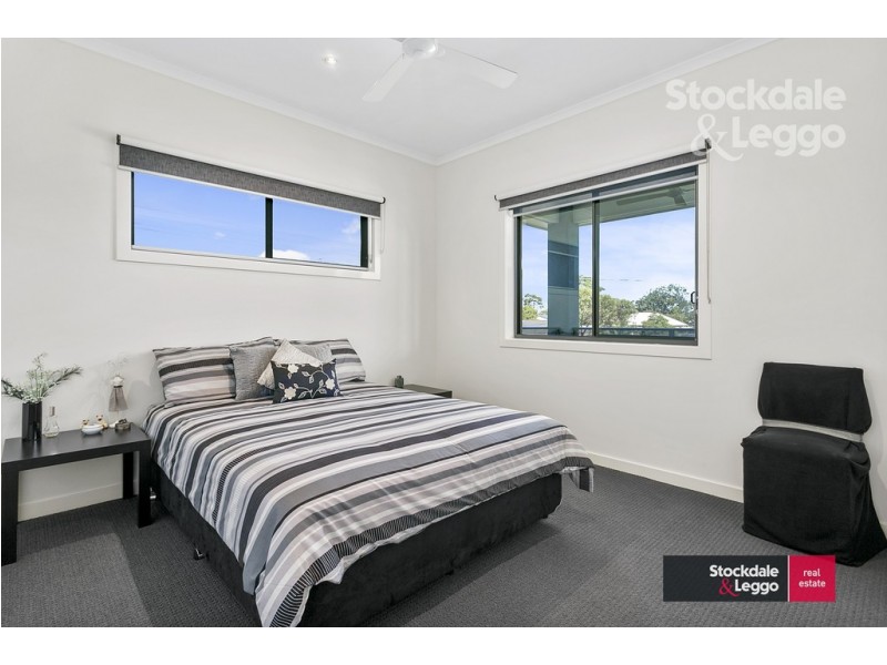 2 Seaview Avenue, Safety Beach VIC 3936