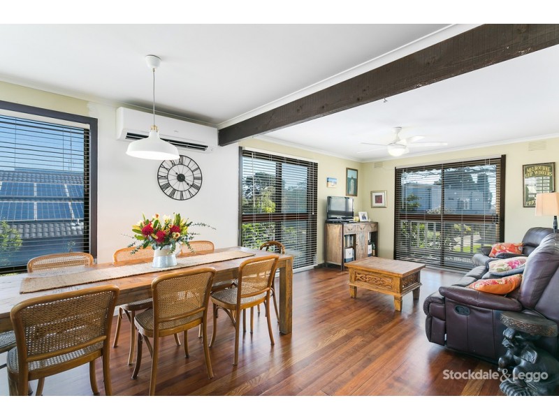 84 Seaview Avenue, Safety Beach VIC 3936