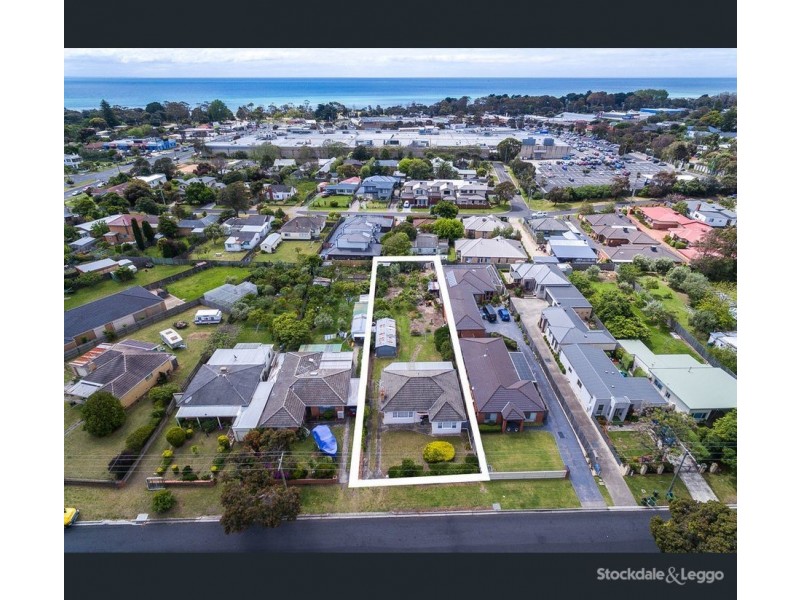 94 Warranilla Avenue, Rosebud VIC 3939