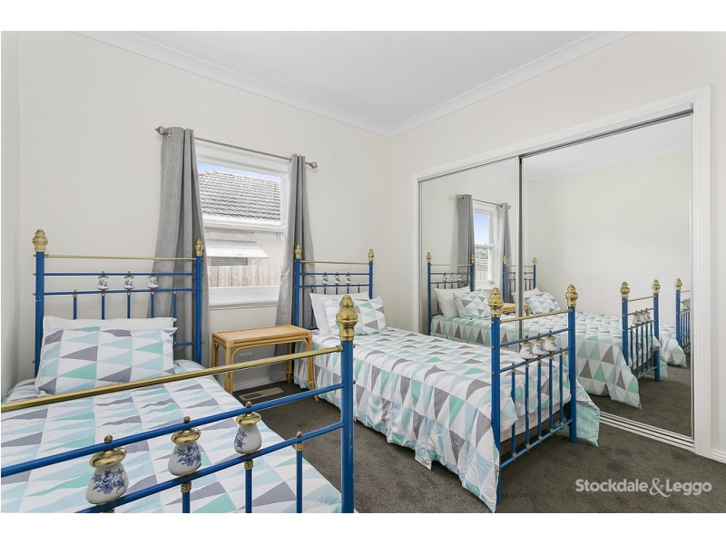 85 Ninth Avenue, Rosebud VIC 3939