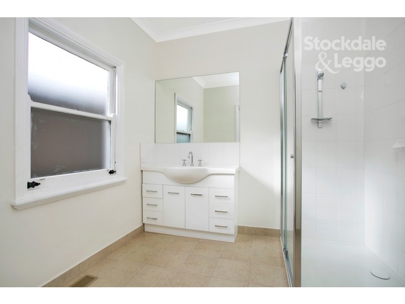 85 Ninth Avenue, Rosebud VIC 3939