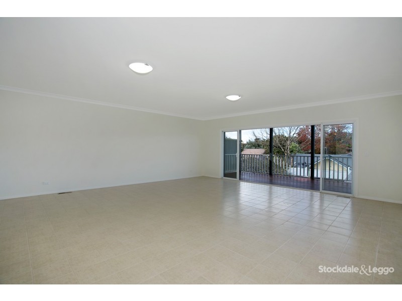 85 Ninth Avenue, Rosebud VIC 3939