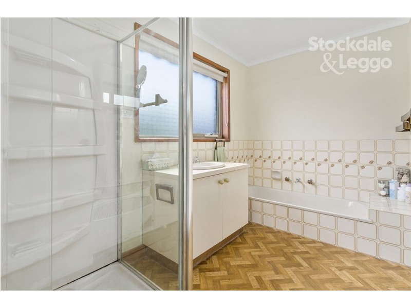 4 Woonton Street, Rosebud VIC 3939