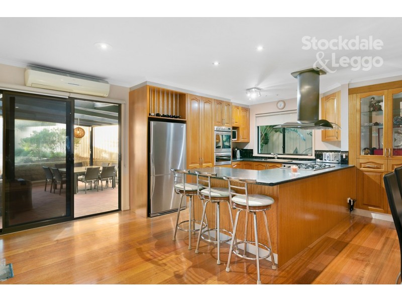 24 Warrain Avenue, Rosebud VIC 3939