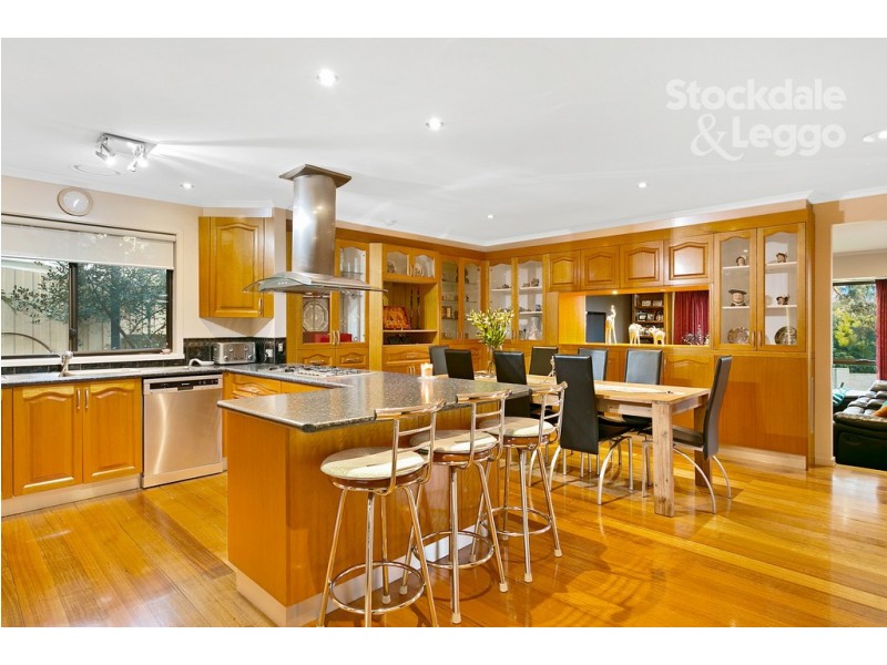 24 Warrain Avenue, Rosebud VIC 3939