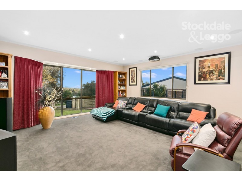 24 Warrain Avenue, Rosebud VIC 3939