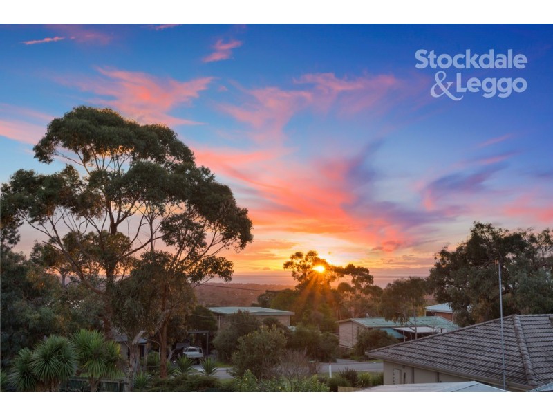 24 Warrain Avenue, Rosebud VIC 3939