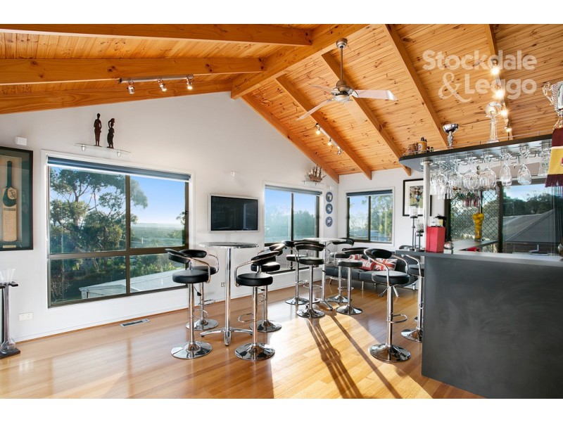 24 Warrain Avenue, Rosebud VIC 3939