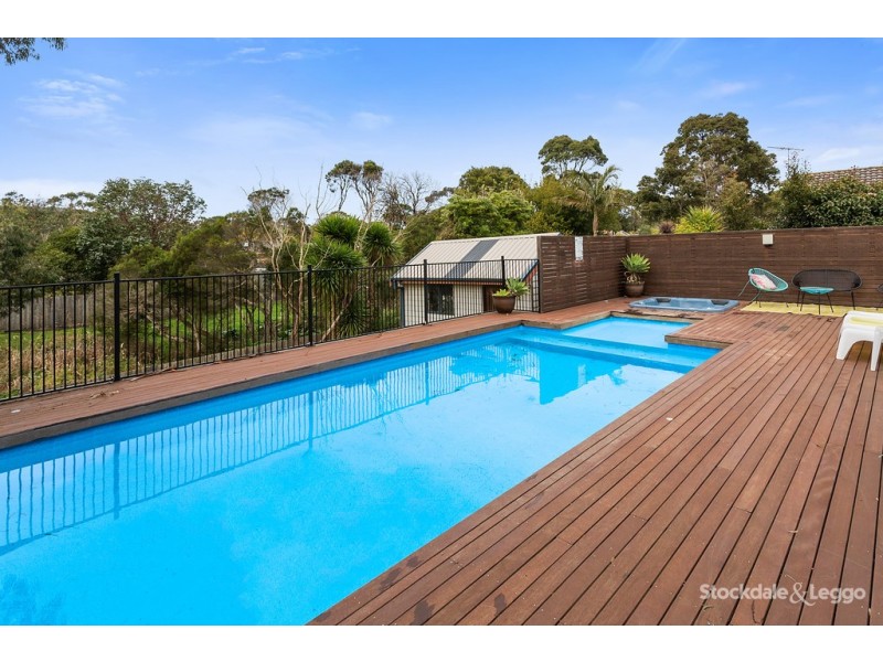 17 Anne Street, Rosebud VIC 3939