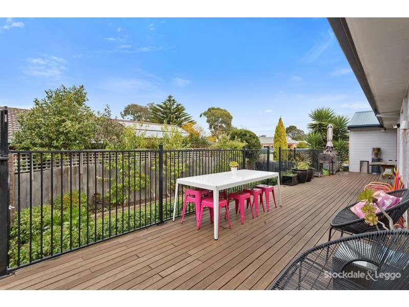 17 Anne Street, Rosebud VIC 3939