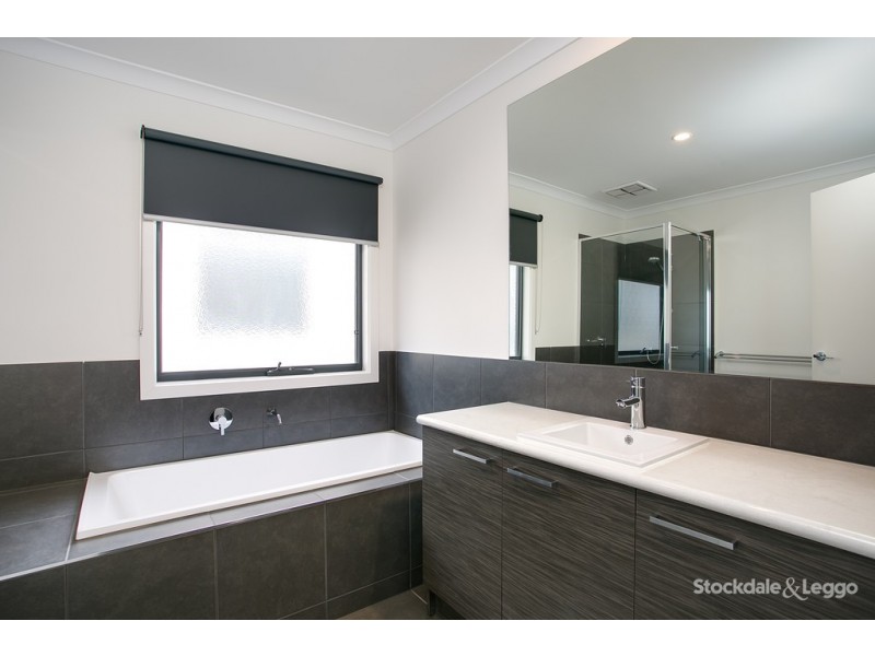 270 Eastbourne Road, Rosebud VIC 3939