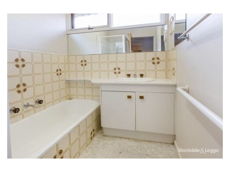 24 Denholm Street, Rosebud VIC 3939