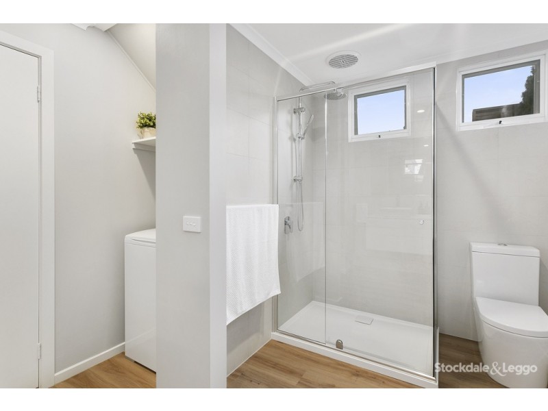 26 Fifth Avenue, Rosebud VIC 3939