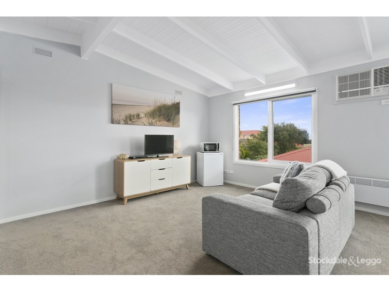 26 Fifth Avenue, Rosebud VIC 3939