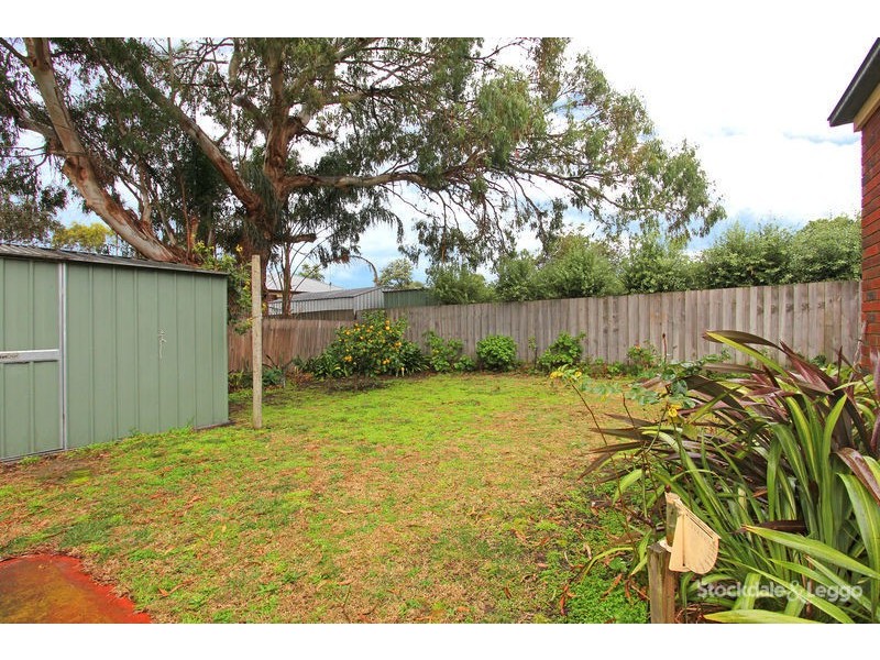 182 Seventh Avenue, Rosebud VIC 3939