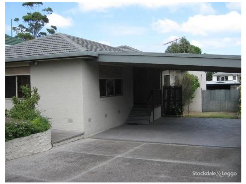20 First Avenue, Rosebud VIC 3939