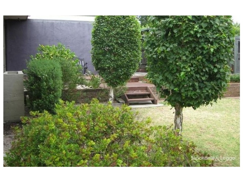 20 First Avenue, Rosebud VIC 3939