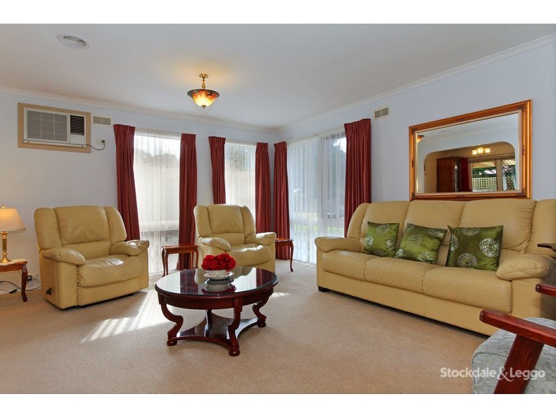 2 Mount View Road, Rosebud VIC 3939
