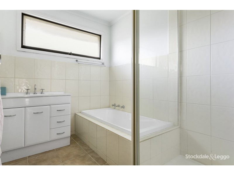 11 Tinapher Drive, Rye VIC 3941